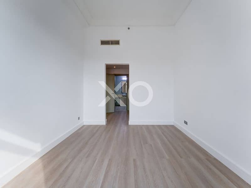 Vacant | Penthouse Level | New Flooring - Image 8