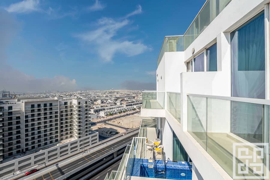 Top Floor | 3BR Duplex Apartment | Great Layout - Image 25