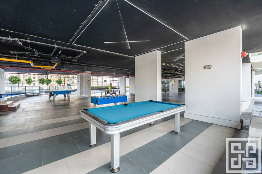 Top Floor | 3BR Duplex Apartment | Great Layout - Image 37