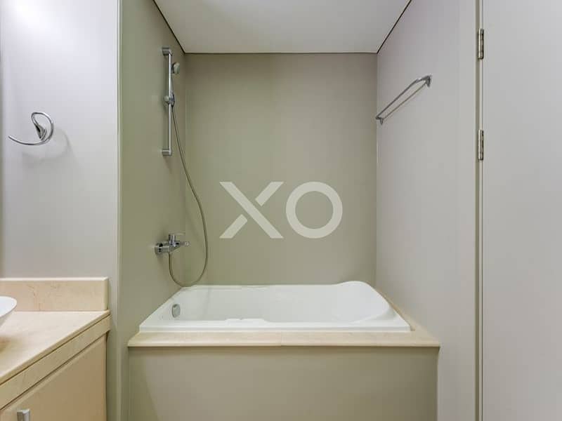 Vacant | Penthouse Level | New Flooring - Image 9