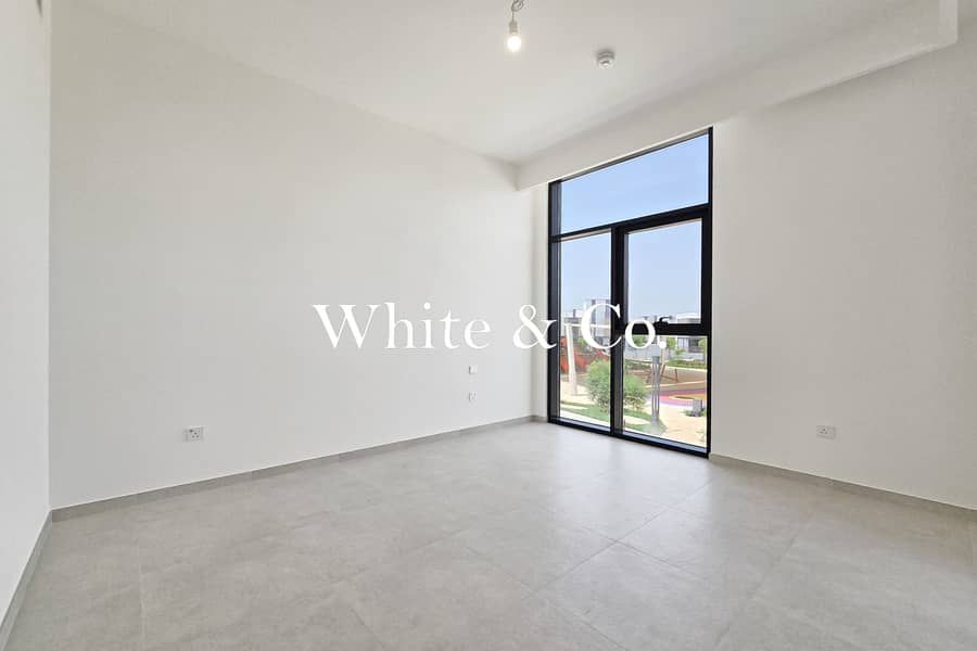 Brand New | Single Row | Prime Location - Image 10