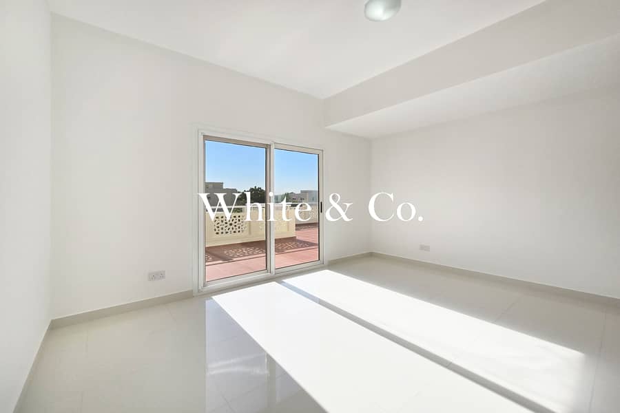 Meadows 1 | Huge Plot | Brand New - Image 14