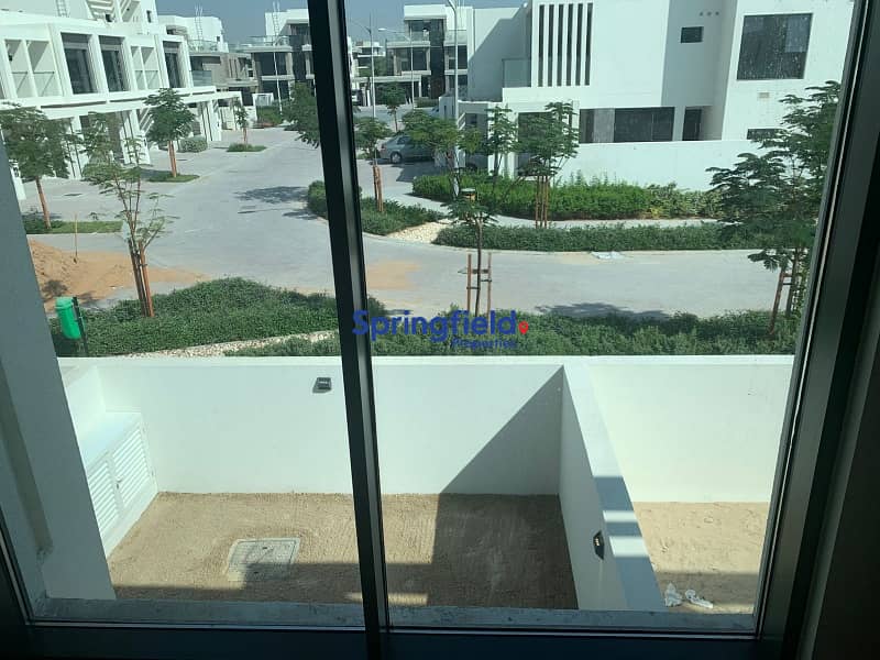 Exclusive | Brand New | Single Row - Image 13