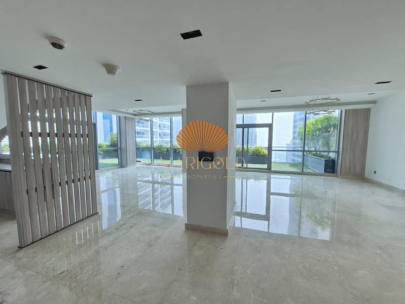 UPGRADED PENTHOUSE | VACANT | BIG LAYOUT