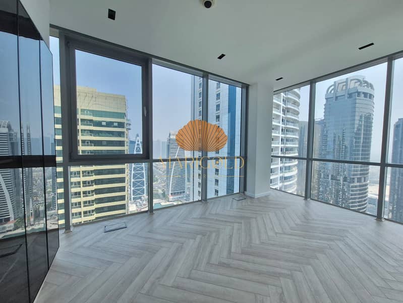 UPGRADED PENTHOUSE | VACANT | BIG LAYOUT - Image 11