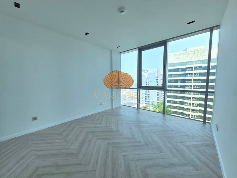 UPGRADED PENTHOUSE | VACANT | BIG LAYOUT - Image 16