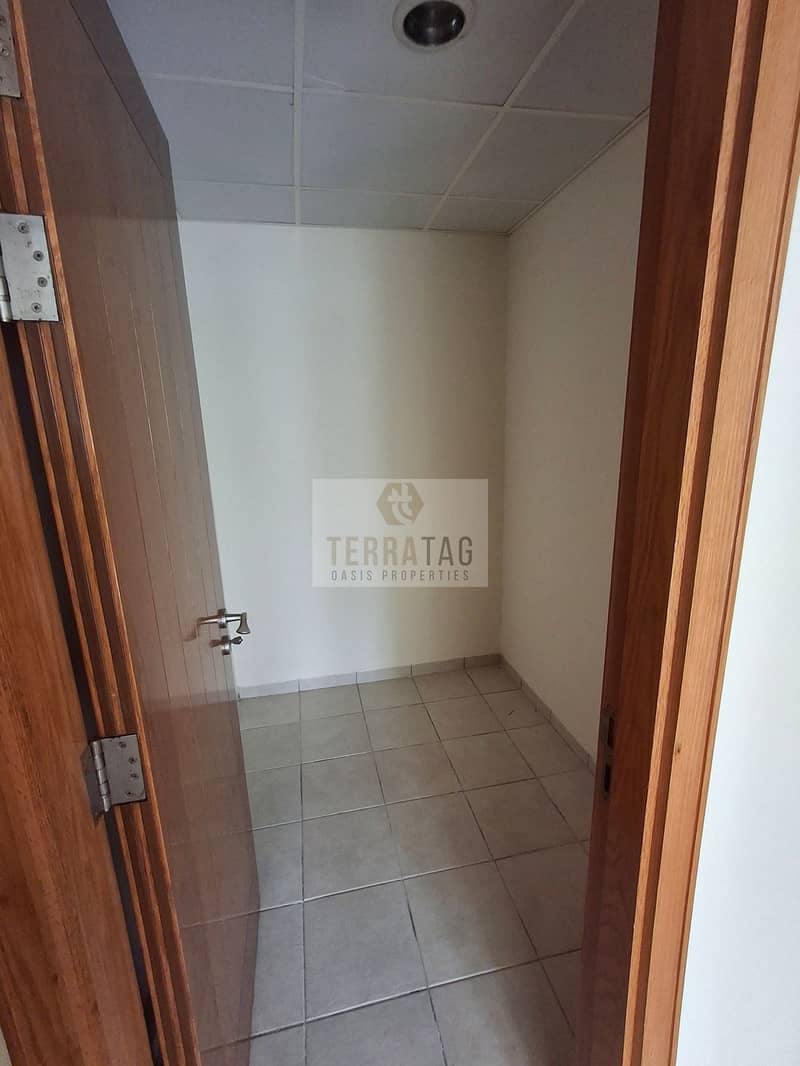 DEAL VACANT 2 BEDROOM WITH 3 BALCONY ONLY 1.245M - Image 12