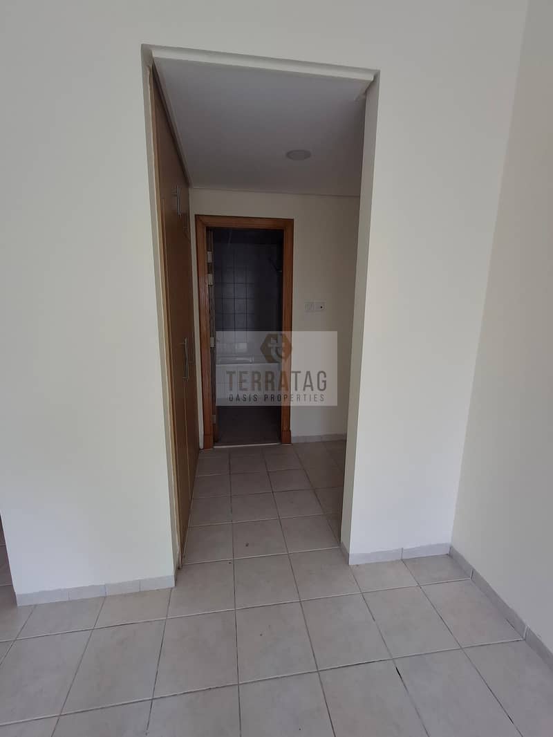 DEAL VACANT 2 BEDROOM WITH 3 BALCONY ONLY 1.245M - Image 13