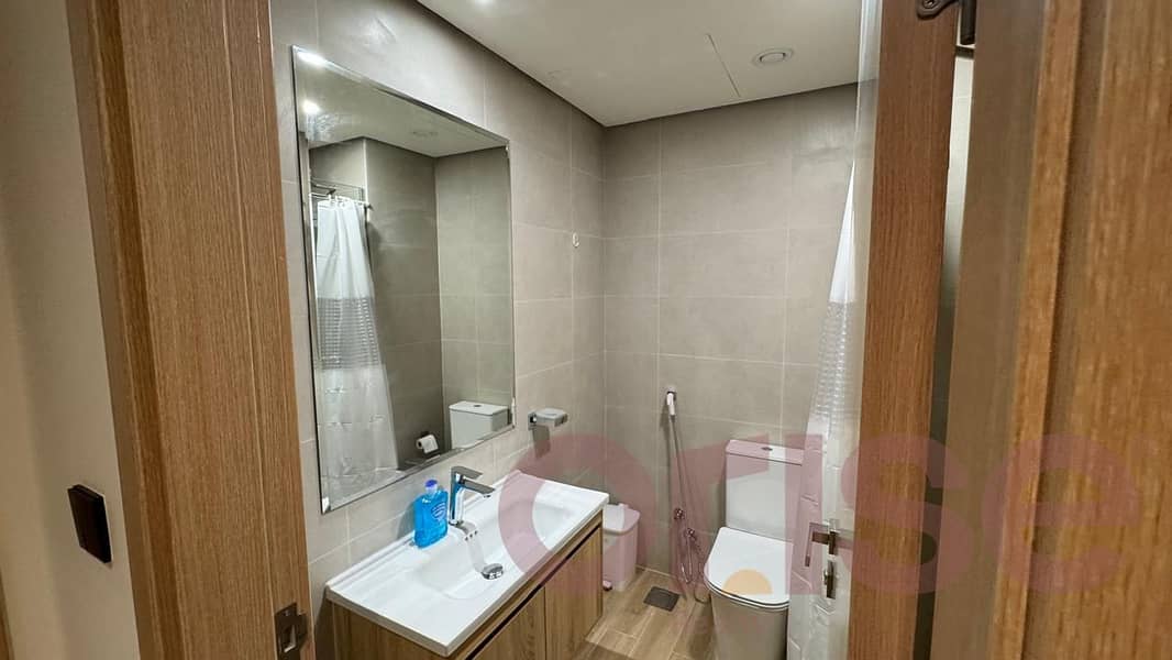 Urgent Rent! Spacious 1BR | Amazing Price | 3 Cheques | Vacant - Image 11