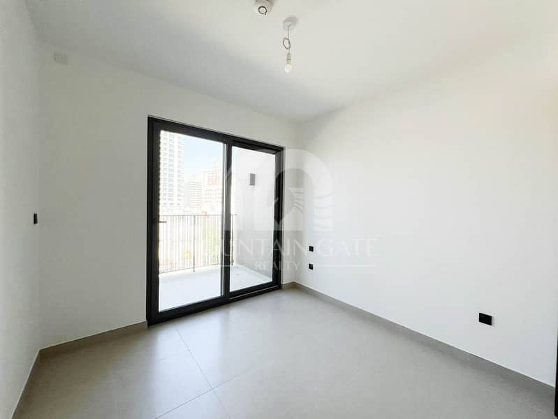 Single Row | Ready to Move In | Close to Pool