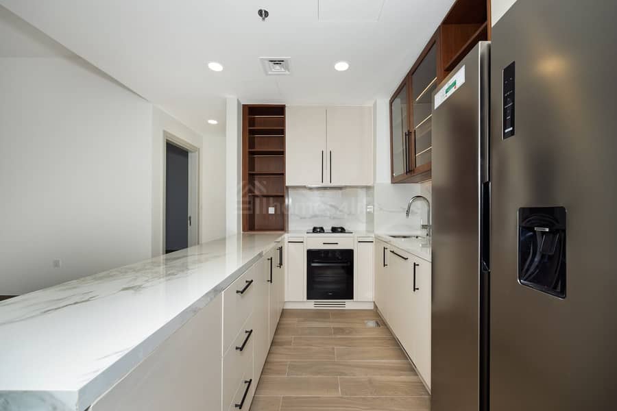 2 Master Beds | Open View | January