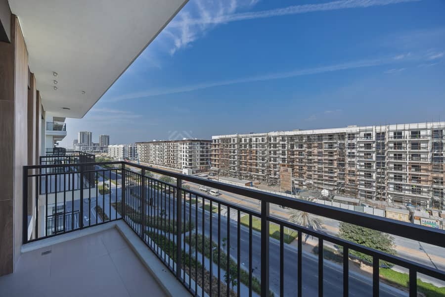 2 Master Beds | Open View | January