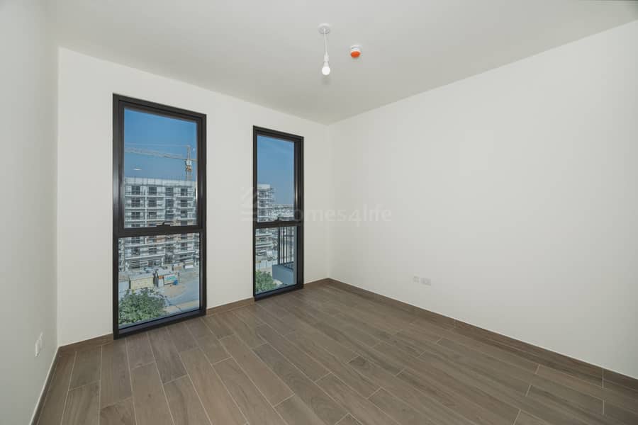 2 Master Beds | Open View | January - Image 12