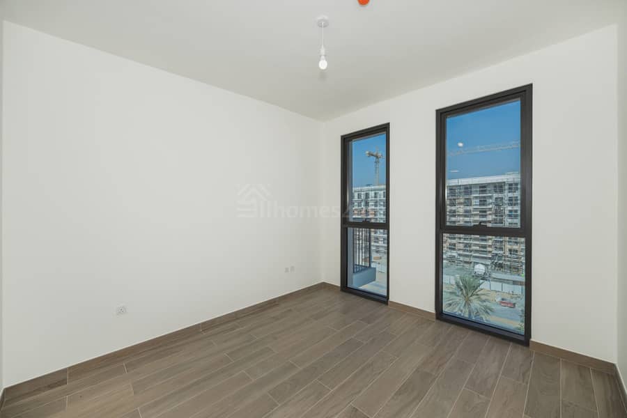 2 Master Beds | Open View | January - Image 13