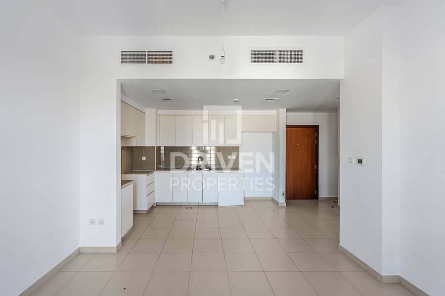 Vacant | Stunning Townhouse Views | Great Location