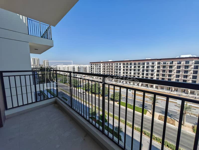 Modern Living | Pool View | Spacious Layout