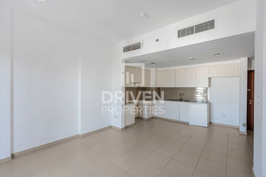 Vacant | Stunning Townhouse Views | Great Location