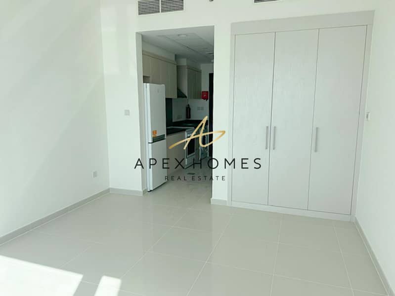 Modern Furnishing | High Floor | Vacant