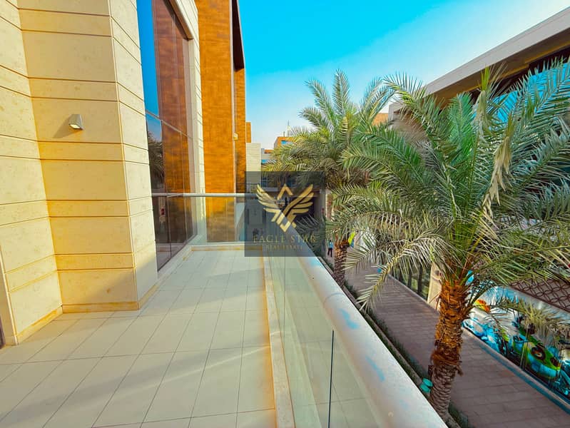 2B/R WITH BALCONY | PREMIUM LOCATION | BOOK NOW