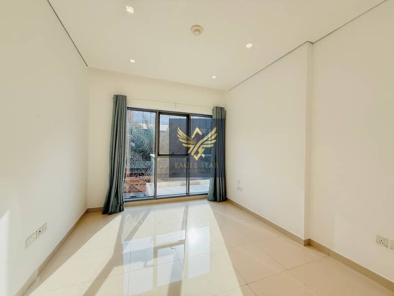 2B/R WITH BALCONY | PREMIUM LOCATION | BOOK NOW - Image 12