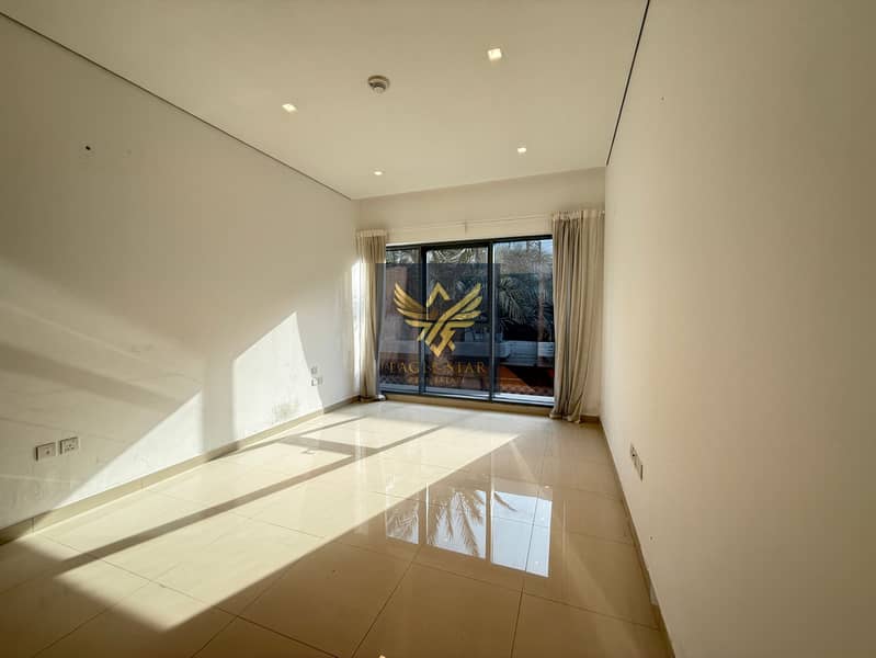 2B/R WITH BALCONY | PREMIUM LOCATION | BOOK NOW - Image 18