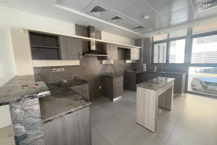 MODERN BRIGHT HOUSE | SPECIOUS | NEAR TO MALL | NEAR EXIT | NEAR MOSQUE