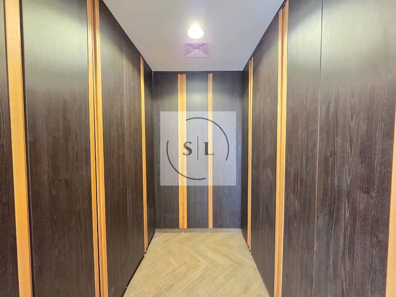 Luxury Modern Villa with Open Living Space - Image 23