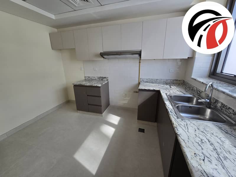 Creek View | High Floor | Prime Location - Image 17