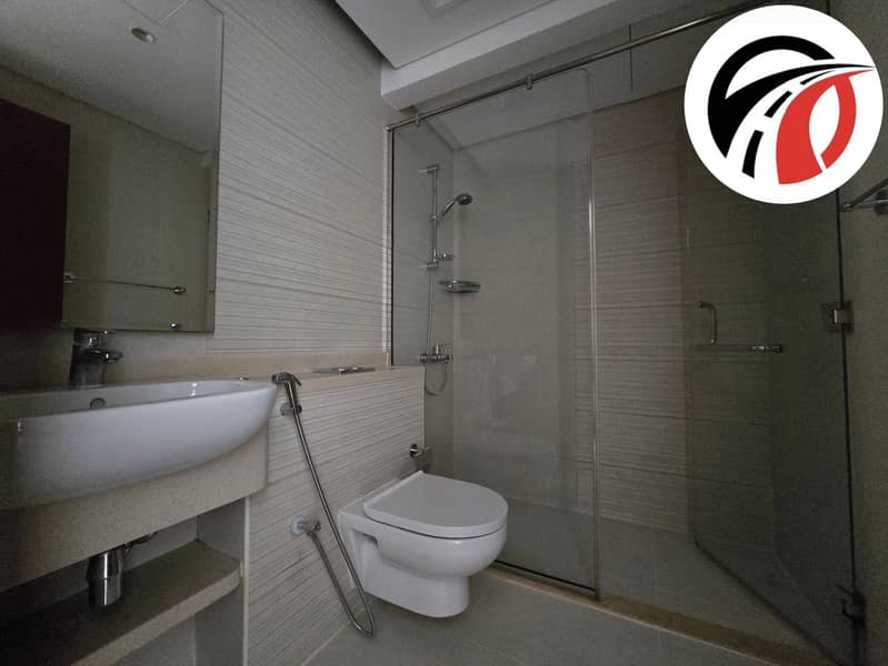 Creek View | High Floor | Prime Location - Image 21