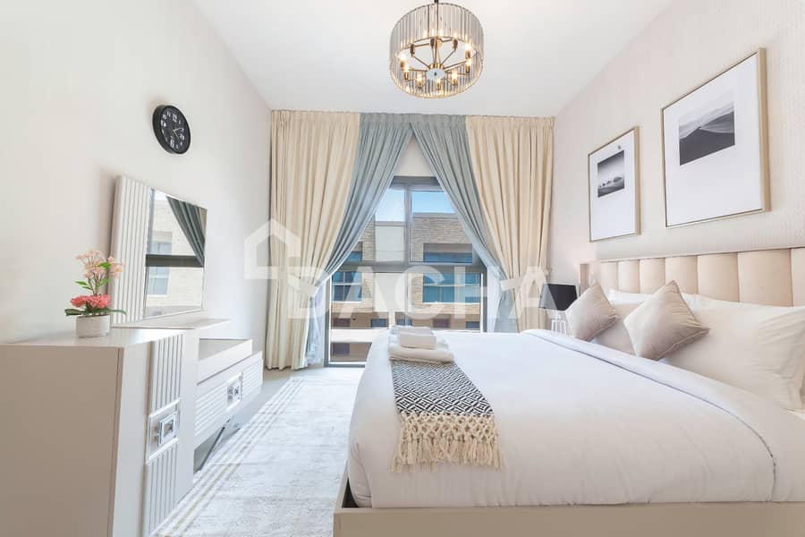 Exclusive | 1BR + Study | Fully Furnished