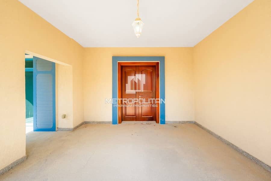 Corner | Single Row Villa in Best Location - Image 35