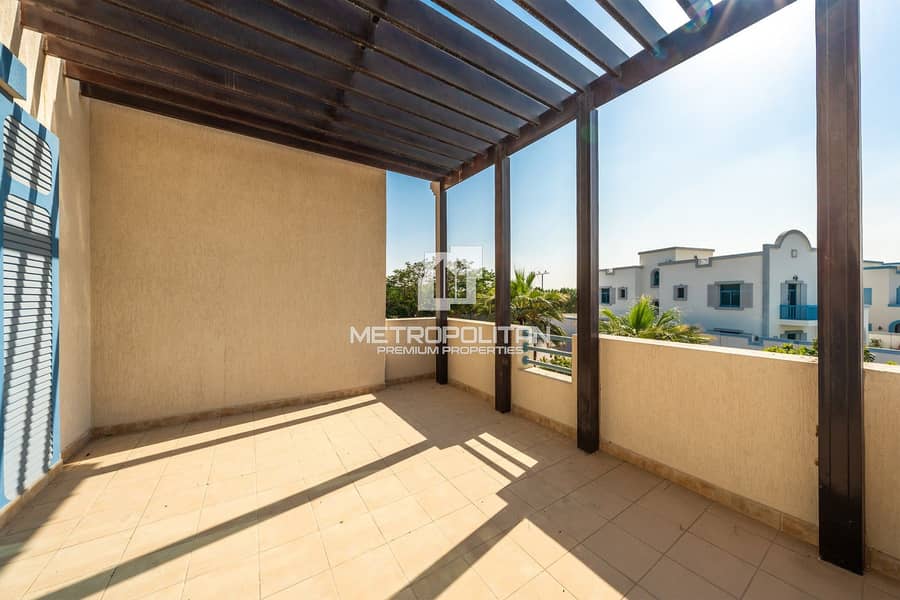 Corner | Single Row Villa in Best Location - Image 38