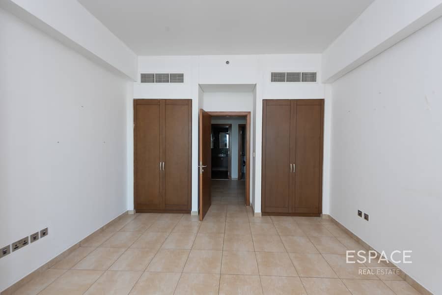 3 Bedroom Plus Maids | Marina View | Available 14th January - Image 10