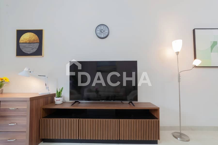 Exclusive | 1BR + Study | Fully Furnished - Image 18