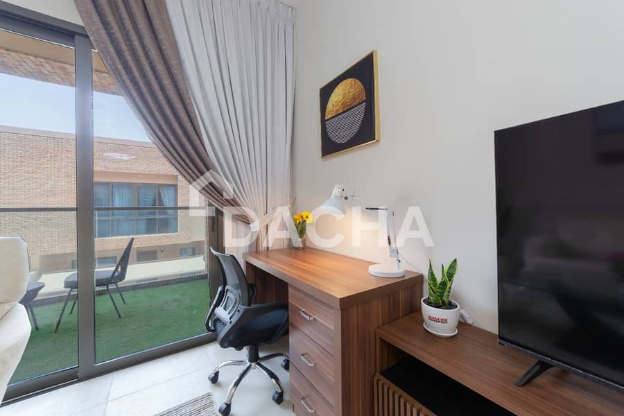 Exclusive | 1BR + Study | Fully Furnished - Image 21