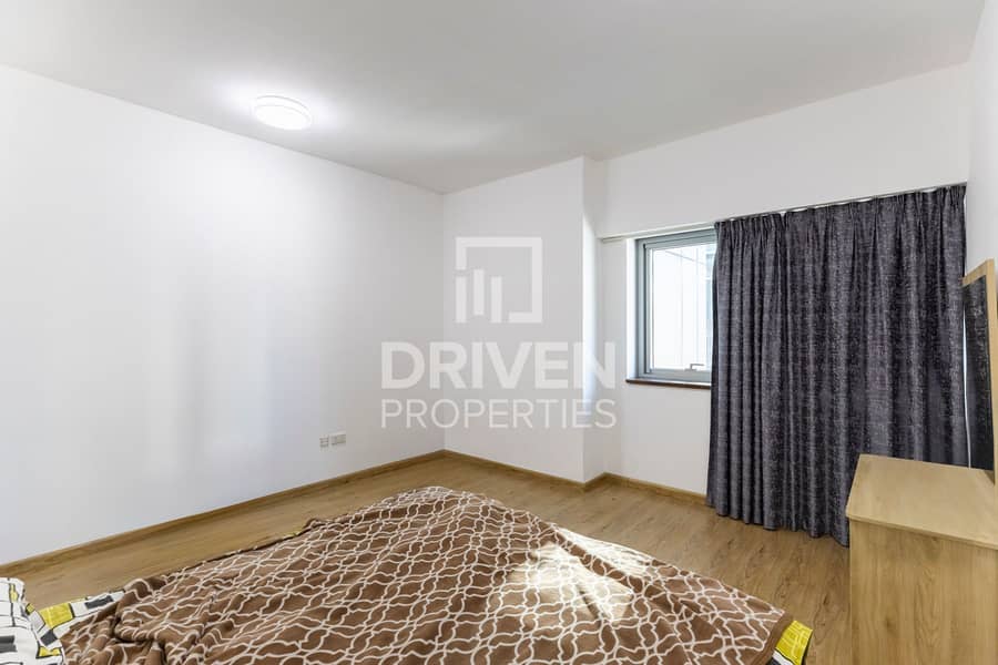 Fully Furnished | Mid Floor | Near Metro Station - Image 8