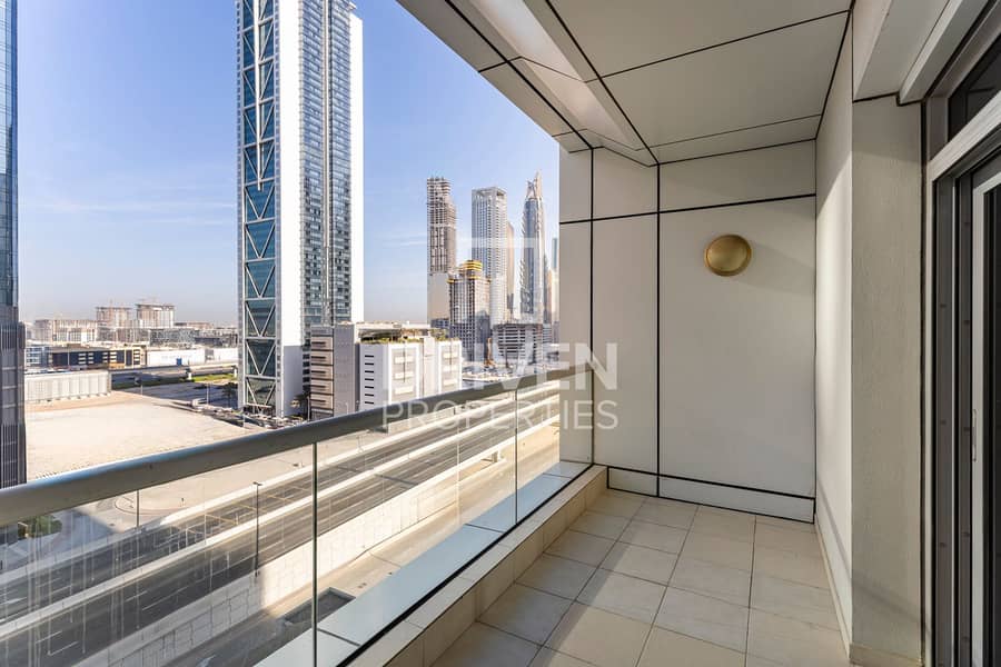 Fully Furnished | Mid Floor | Near Metro Station - Image 13