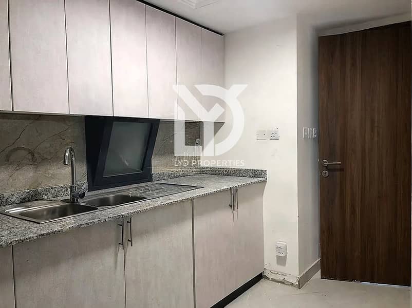 Well-Maintained 1 BHK for Rent in Al Mamzar | Ready-to-Move@65000/- - Image 6