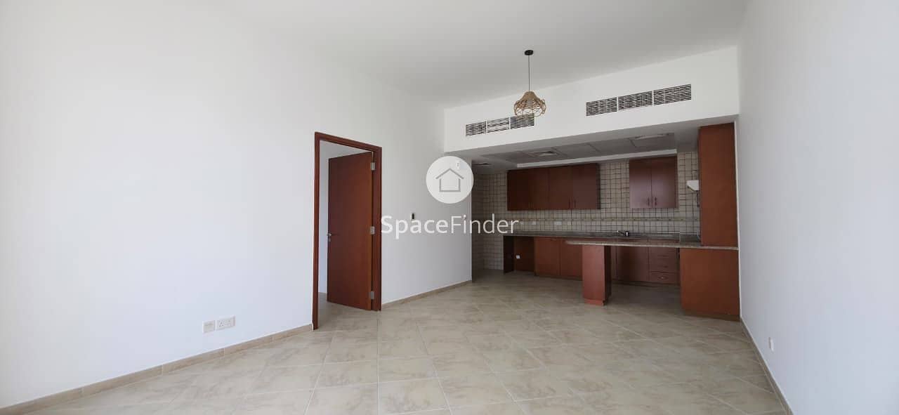 Large 1Bed Apartment | Sherlock House 1 | Prime Location