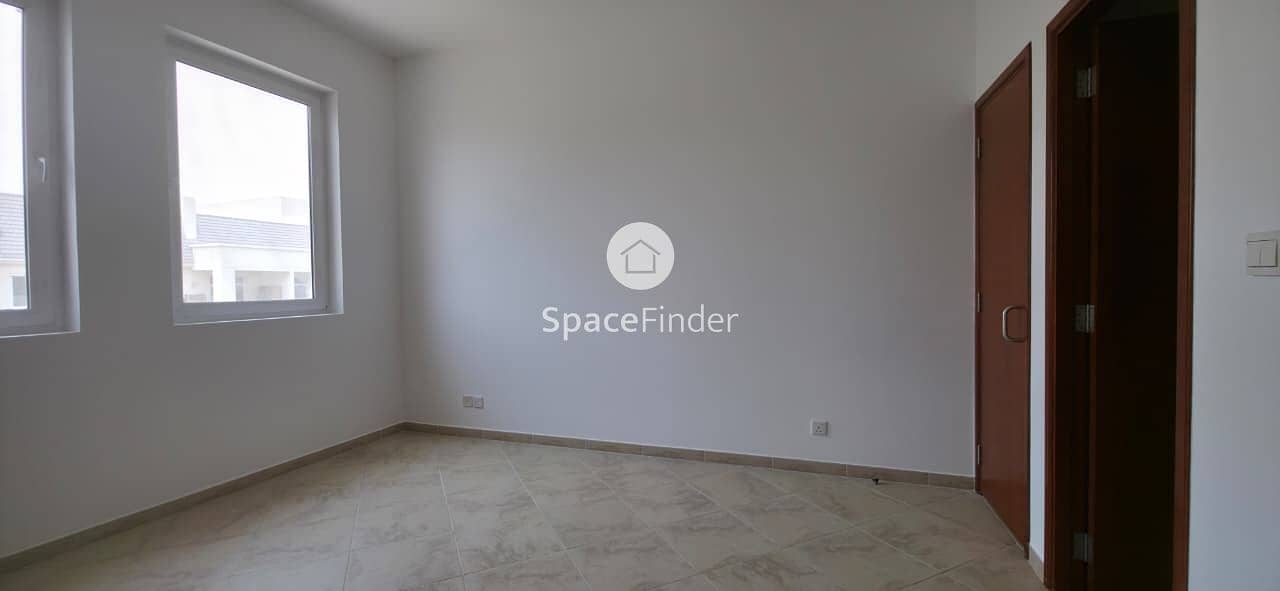 Large 1Bed Apartment | Sherlock House 1 | Prime Location - Image 8