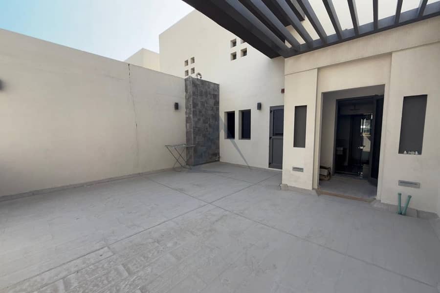 MODERN BRIGHT HOUSE | SPECIOUS | NEAR TO MALL | NEAR EXIT | NEAR MOSQUE - Image 9