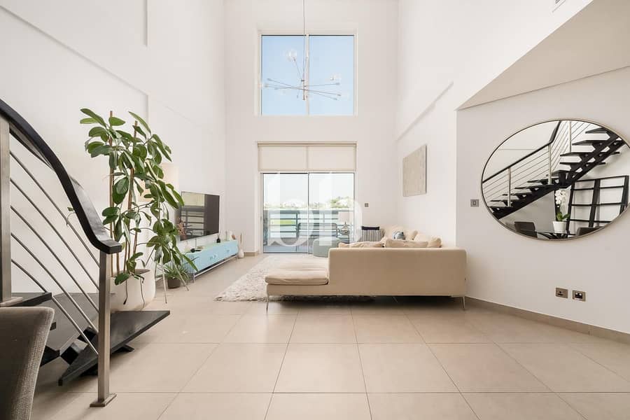 Upgraded Duplex | Lake View | Tenanted