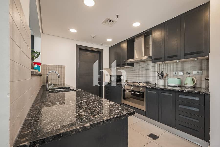 3BR Large | Terraced Duplex | Lake Views | VOT - Image 14