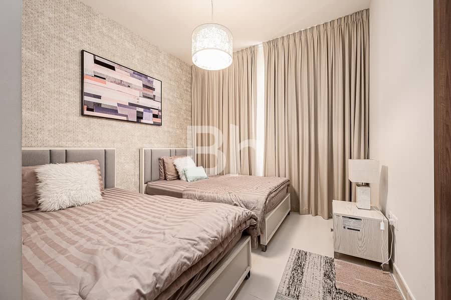 Modern 3BR Townhouse + Maid | Full Furnished | - Image 8