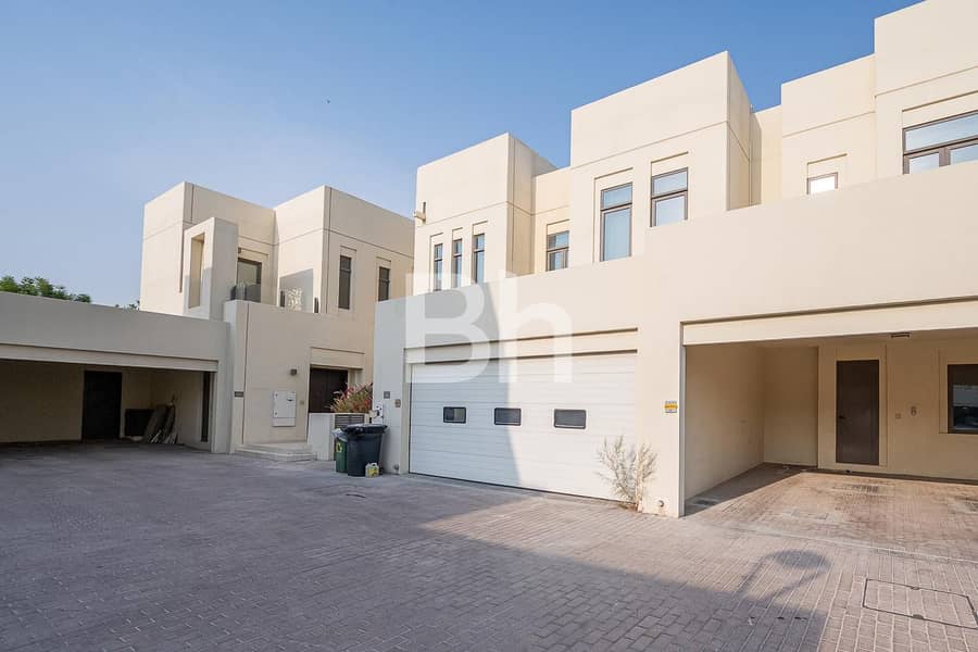 Modern 3BR Townhouse + Maid | Full Furnished | - Image 17