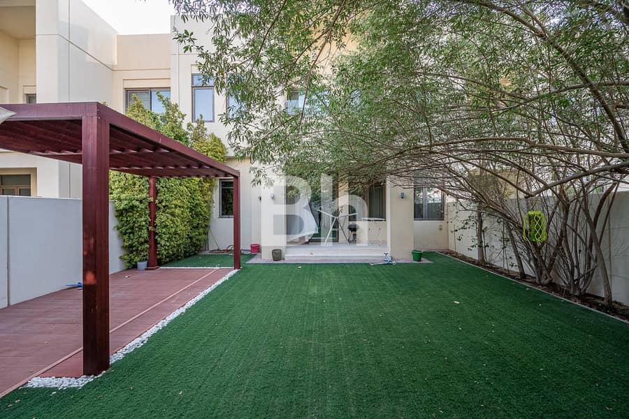 Modern 3BR Townhouse + Maid | Full Furnished | - Image 23