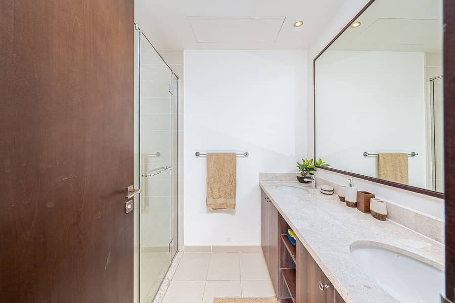 Modern 3BR Townhouse + Maid | Full Furnished | - Image 24