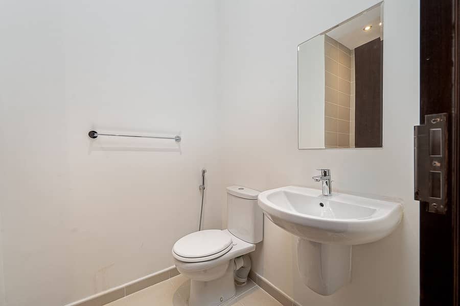 Modern 3BR Townhouse + Maid | Full Furnished | - Image 39