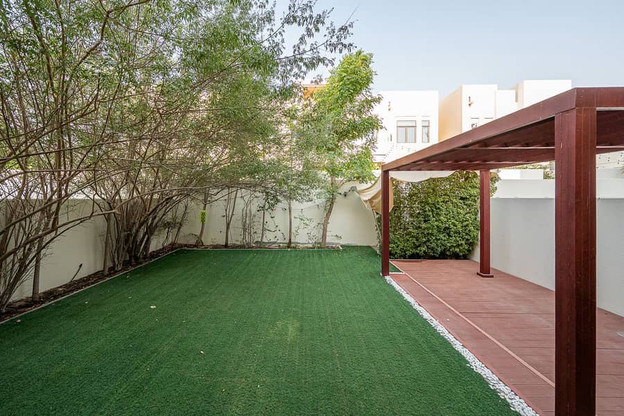 Modern 3BR Townhouse + Maid | Full Furnished | - Image 44