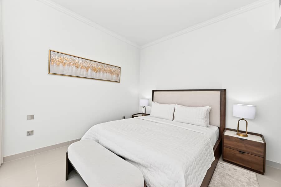 Seaside 2BD in Palace Residence, Emaar Beachfront